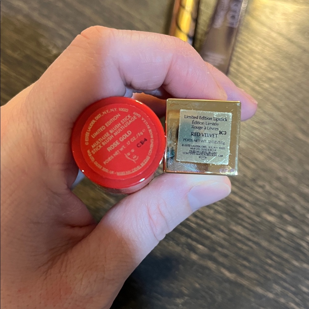 Estée Lauder and Tarte Makeup Bundle - Picture 3 of 10